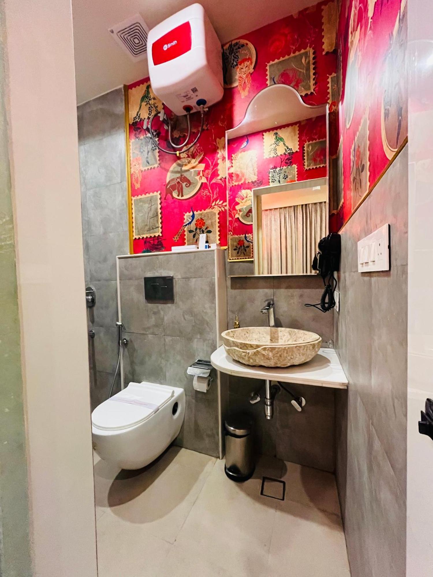 Artistic Suite Room